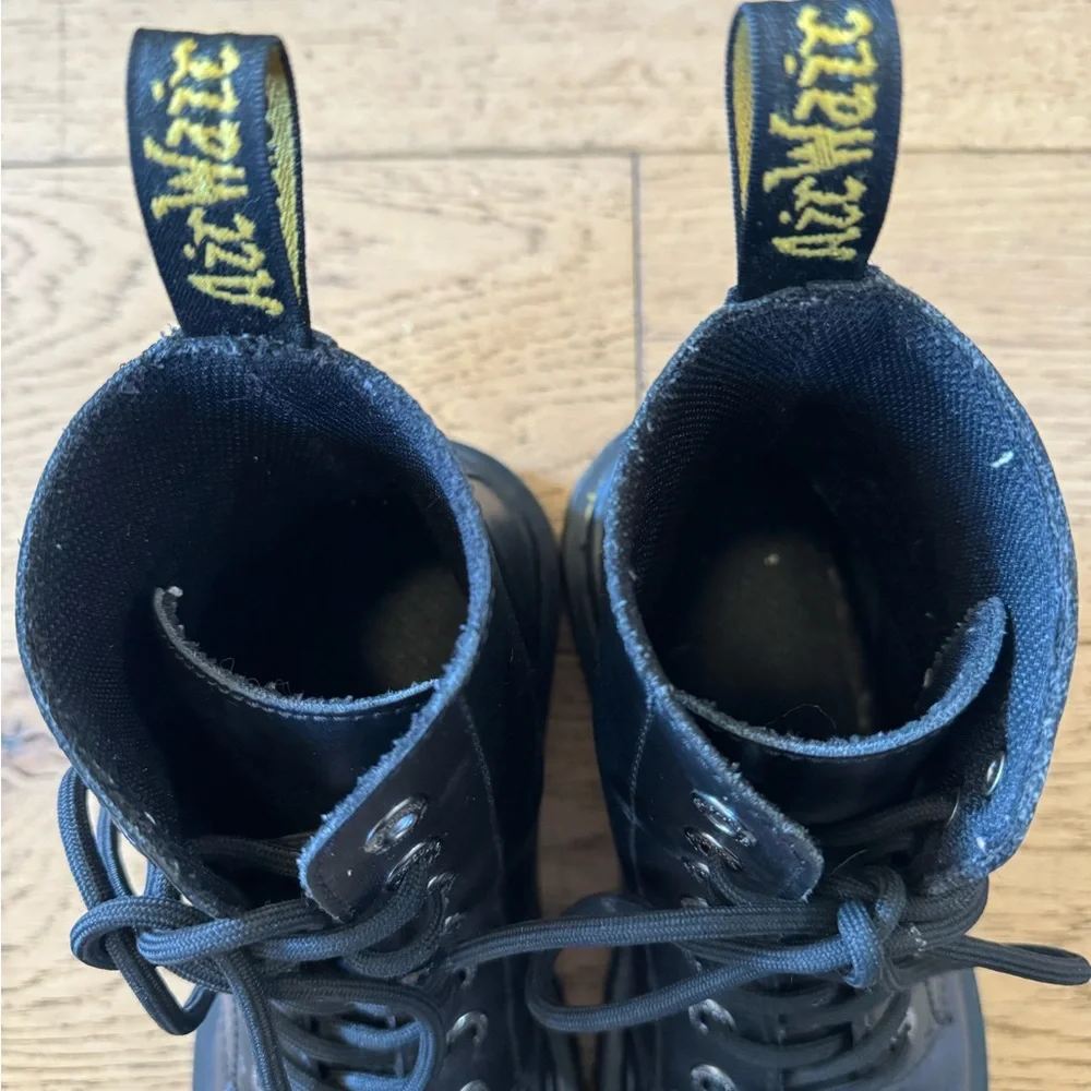 Dr. Martens Luana‎ Boots Black Leather Women’s Size 7